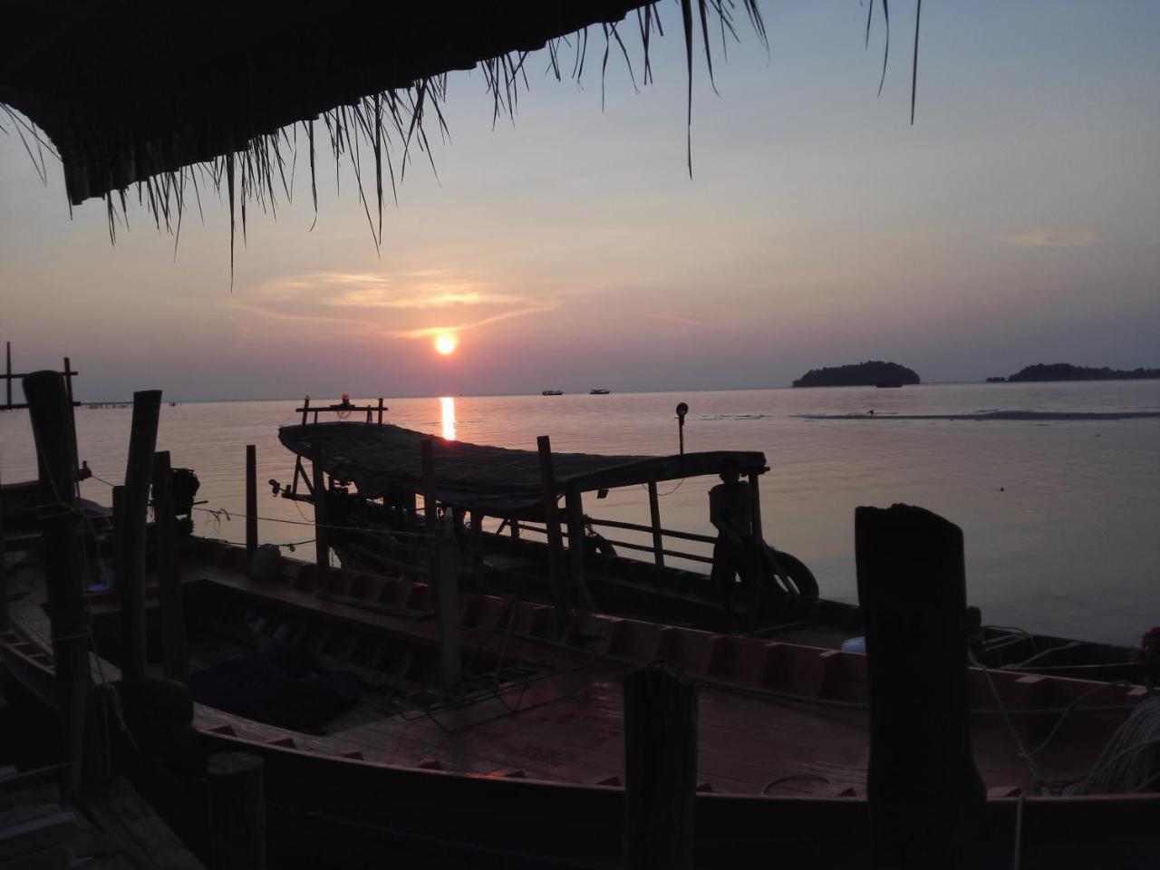 Firefly Guesthouse Prek Svay Village Exterior foto